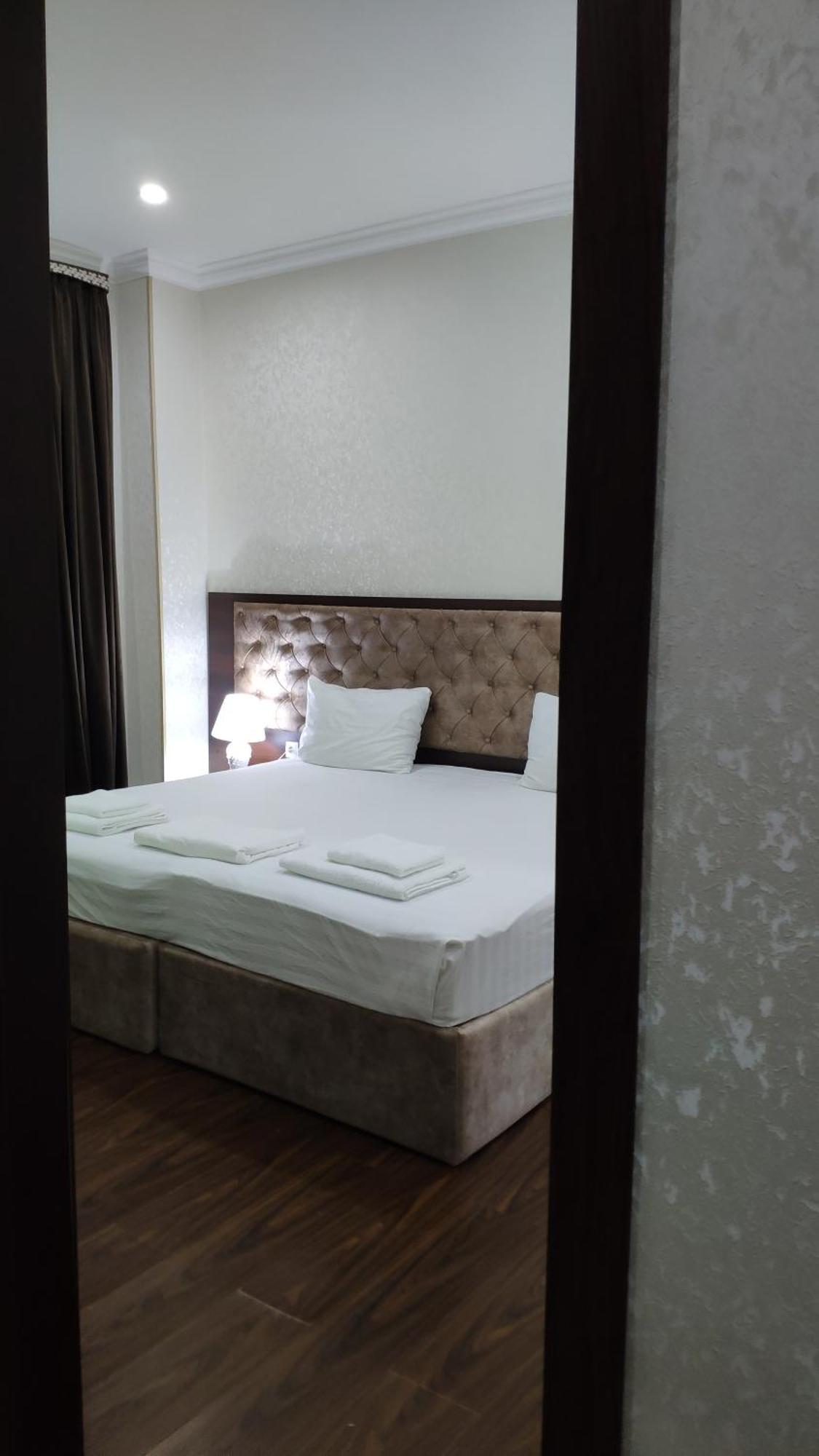 Grand Turon Plaza Hotel Tashkent Exterior foto