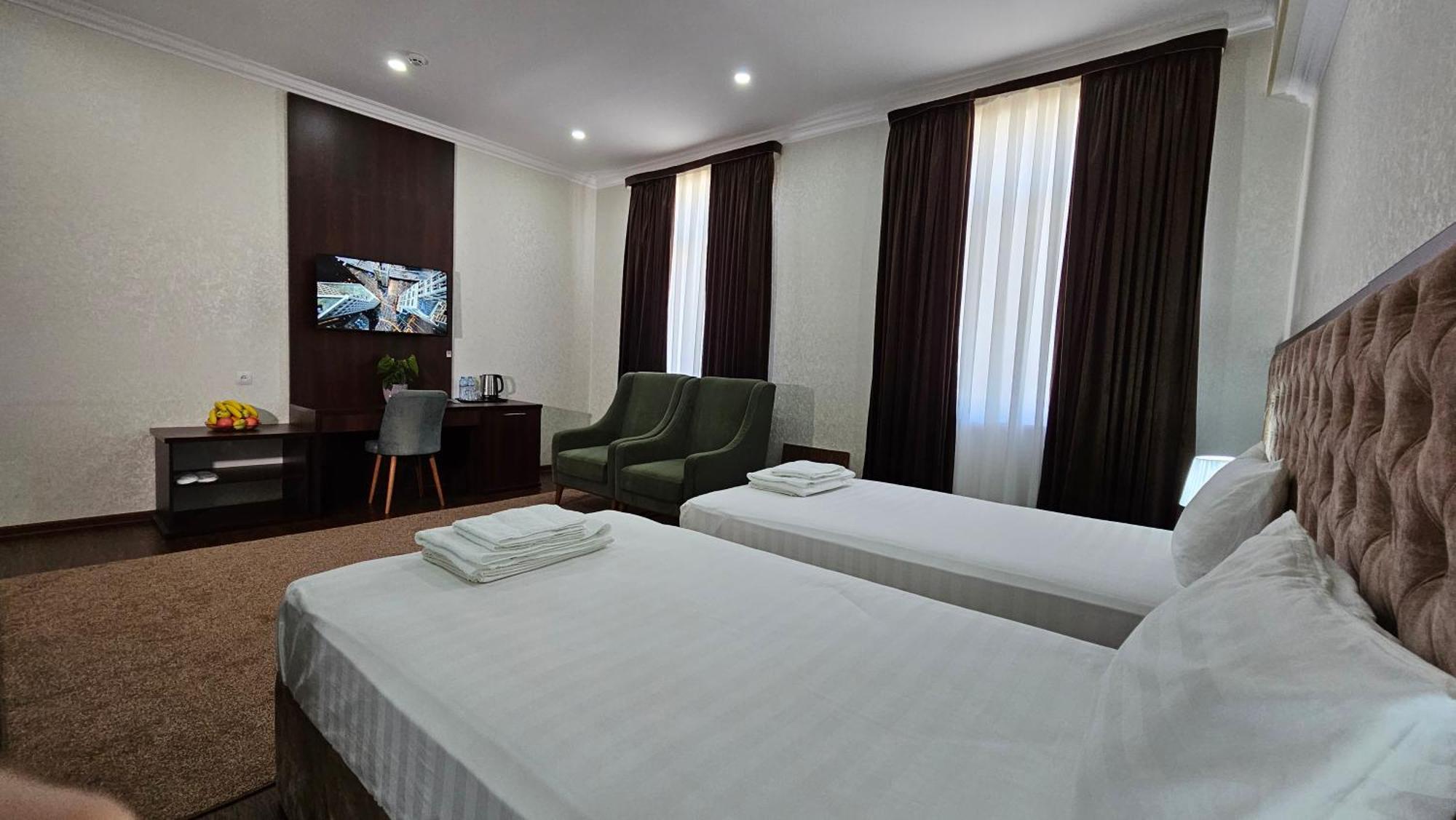 Grand Turon Plaza Hotel Tashkent Exterior foto