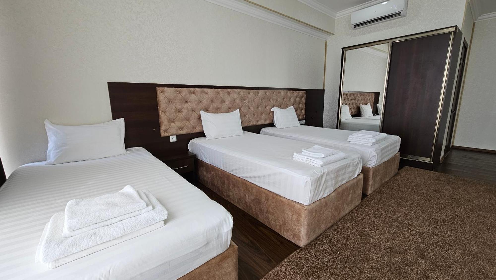Grand Turon Plaza Hotel Tashkent Exterior foto