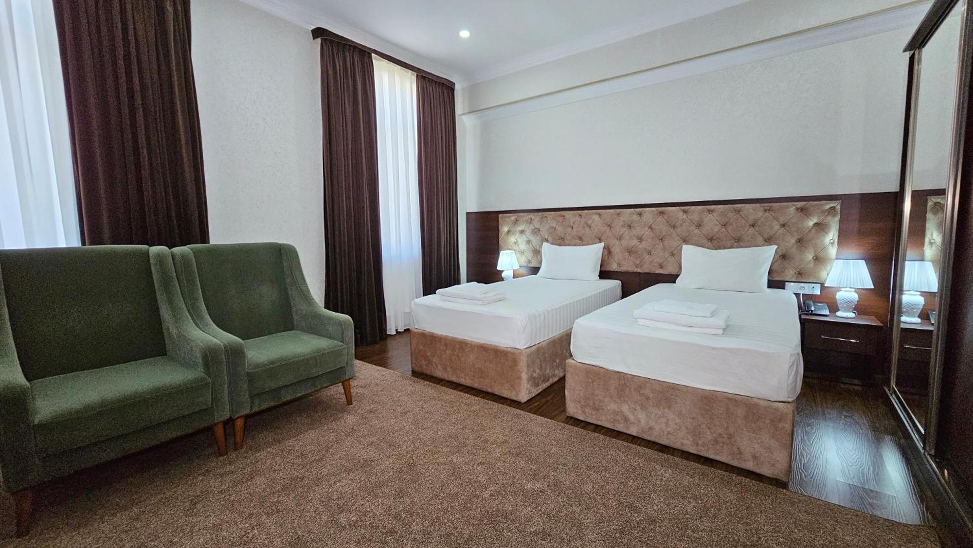 Grand Turon Plaza Hotel Tashkent Exterior foto