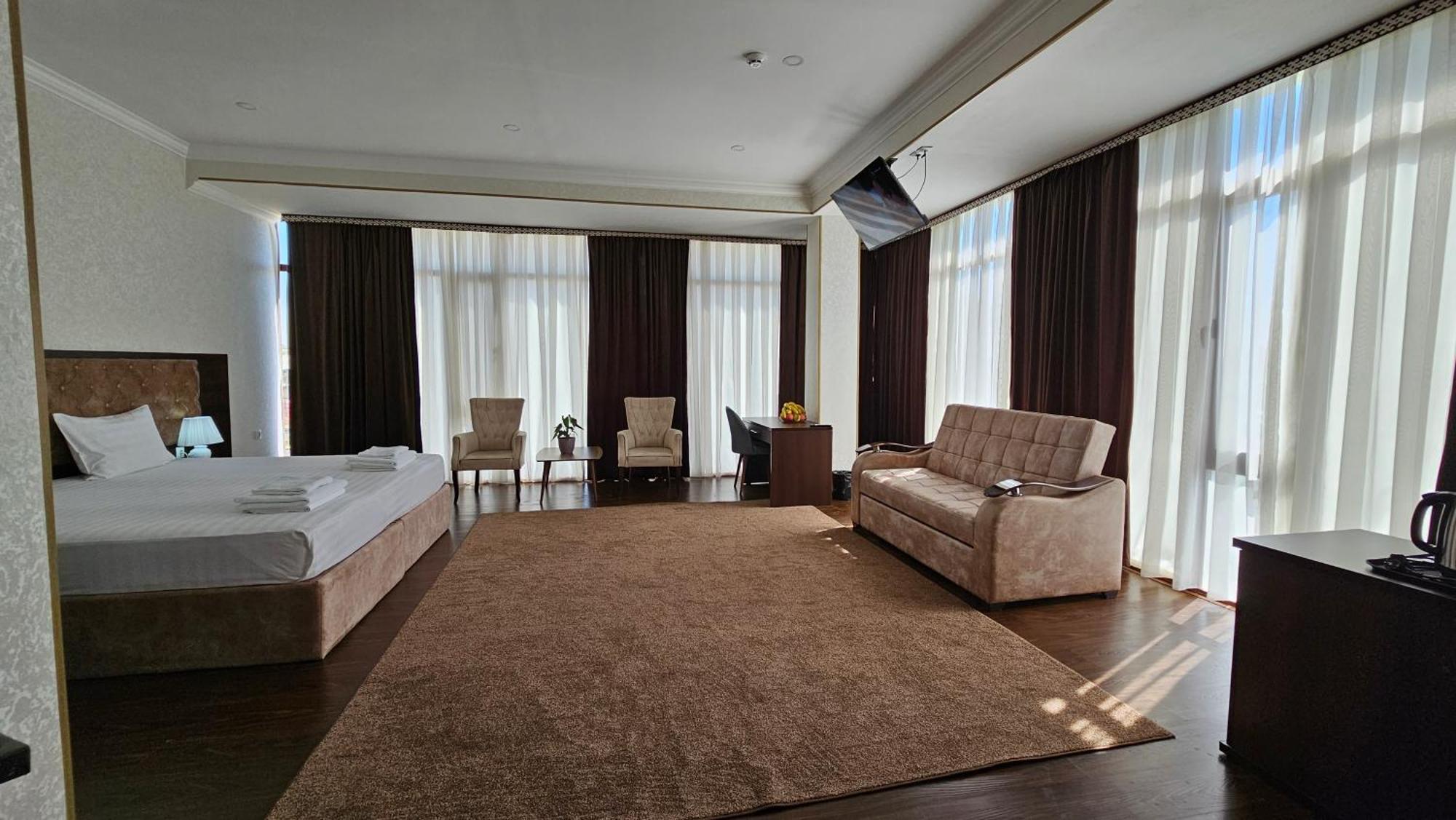 Grand Turon Plaza Hotel Tashkent Exterior foto